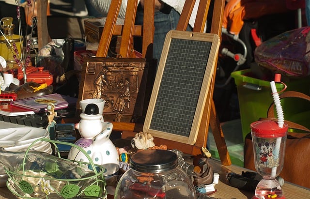 A garage sale where you can buy used goods.